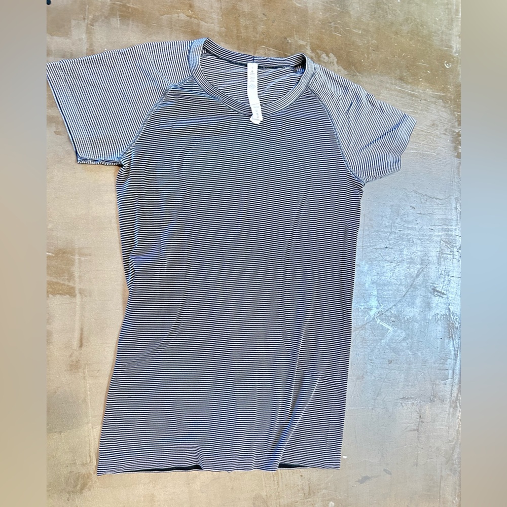 Lululemon Swiftly size - 8